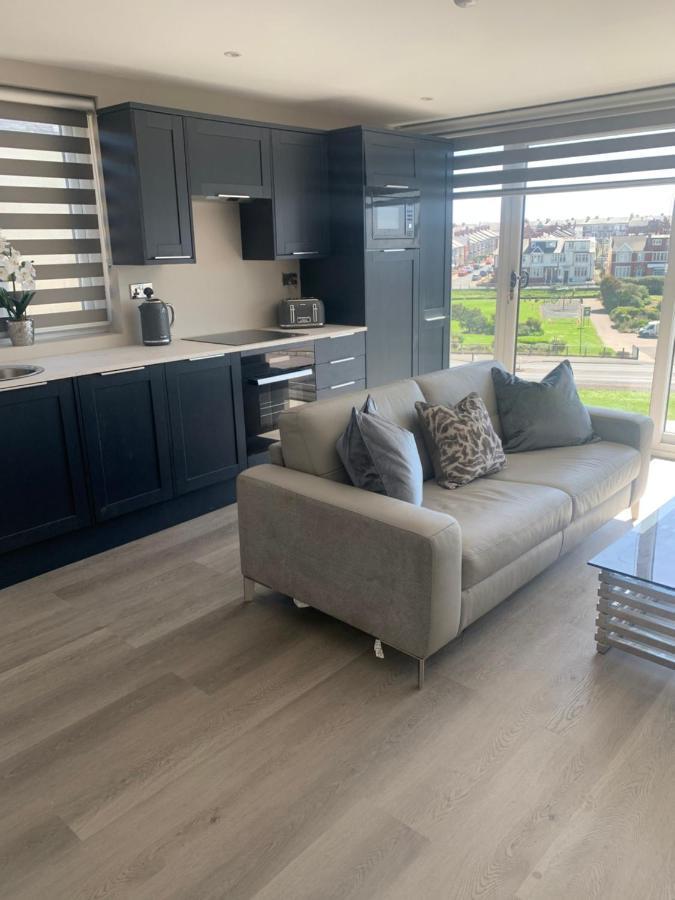 Willshaw Suites For Families Over 25 Only Blackpool Extérieur photo