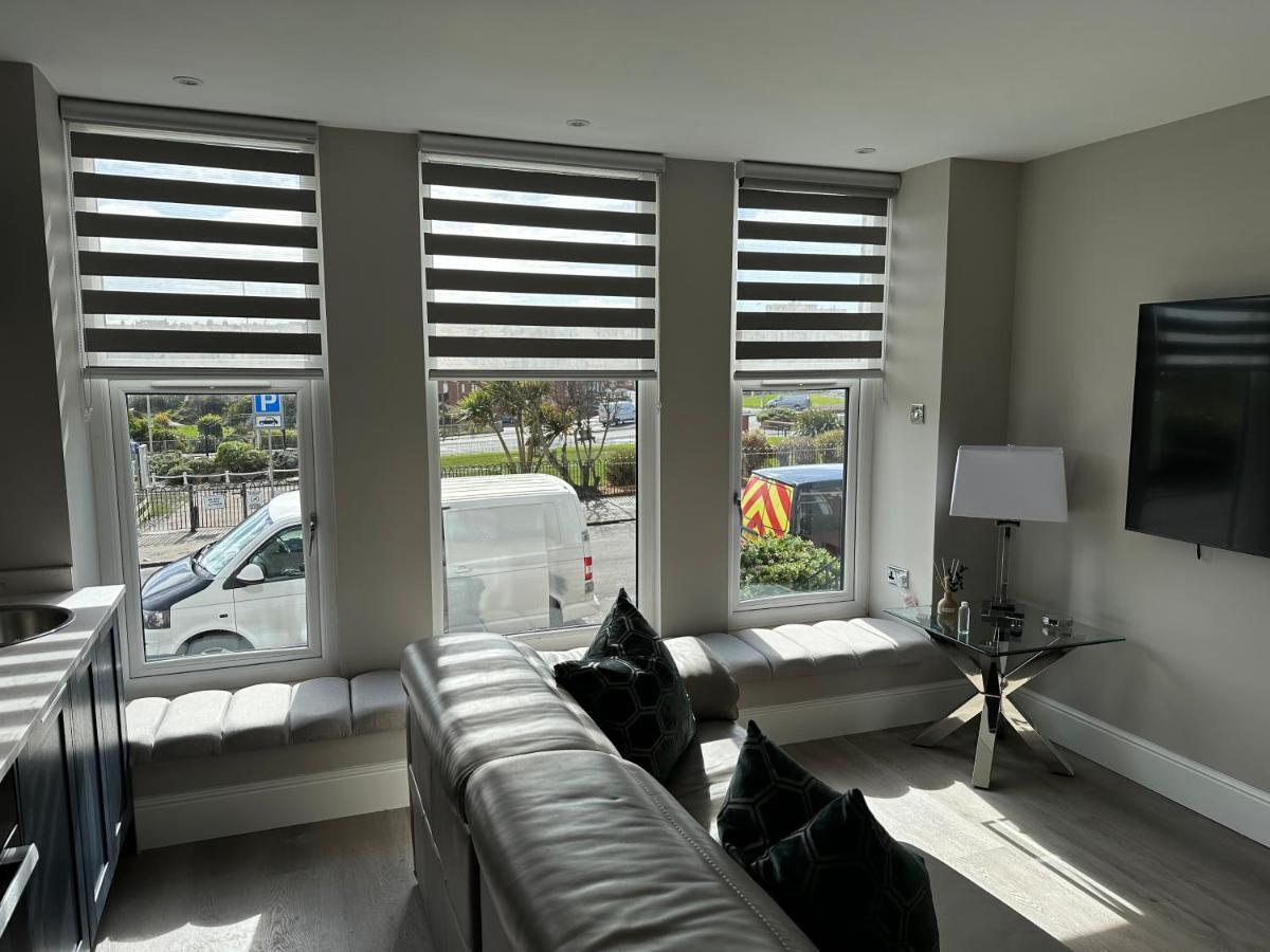 Willshaw Suites For Families Over 25 Only Blackpool Extérieur photo