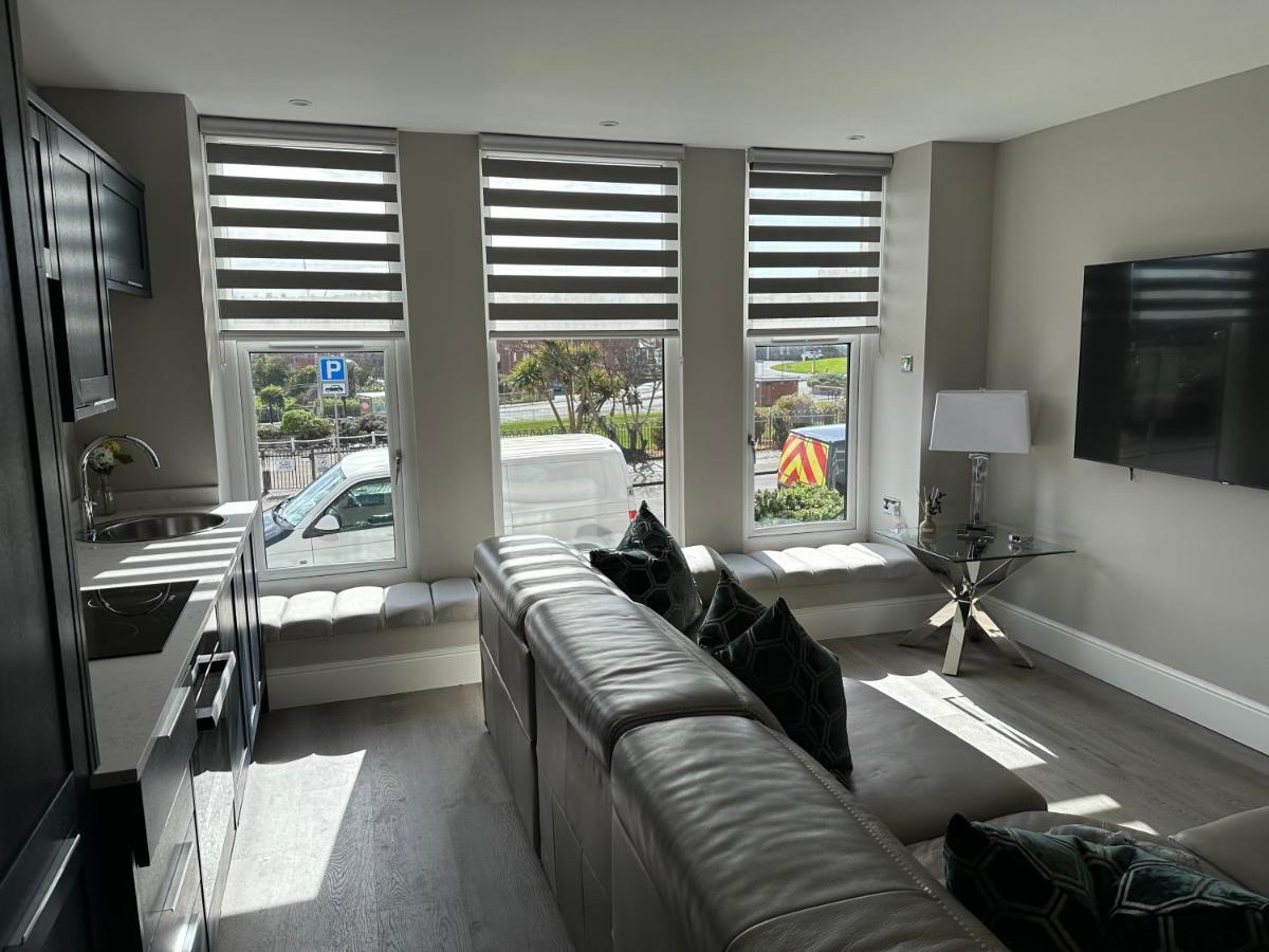 Willshaw Suites For Families Over 25 Only Blackpool Extérieur photo
