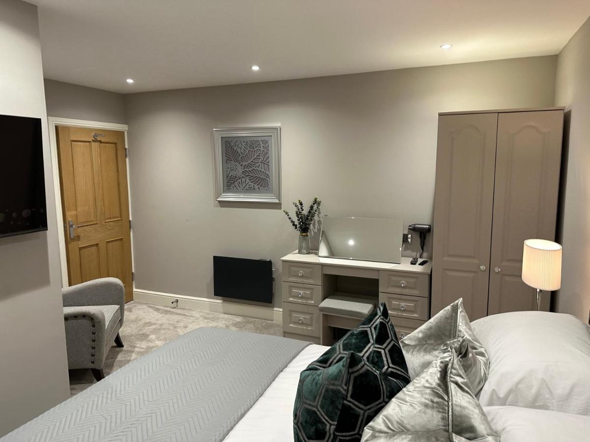 Willshaw Suites For Families Over 25 Only Blackpool Extérieur photo